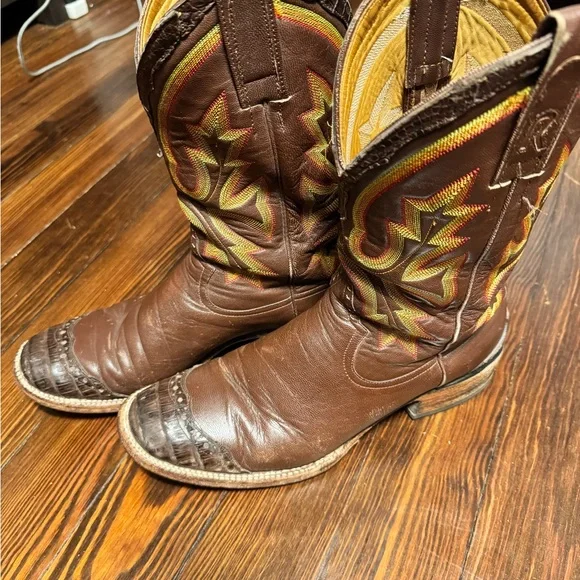 Chocolate Caiman Wing Boots - Picture 3 of 4